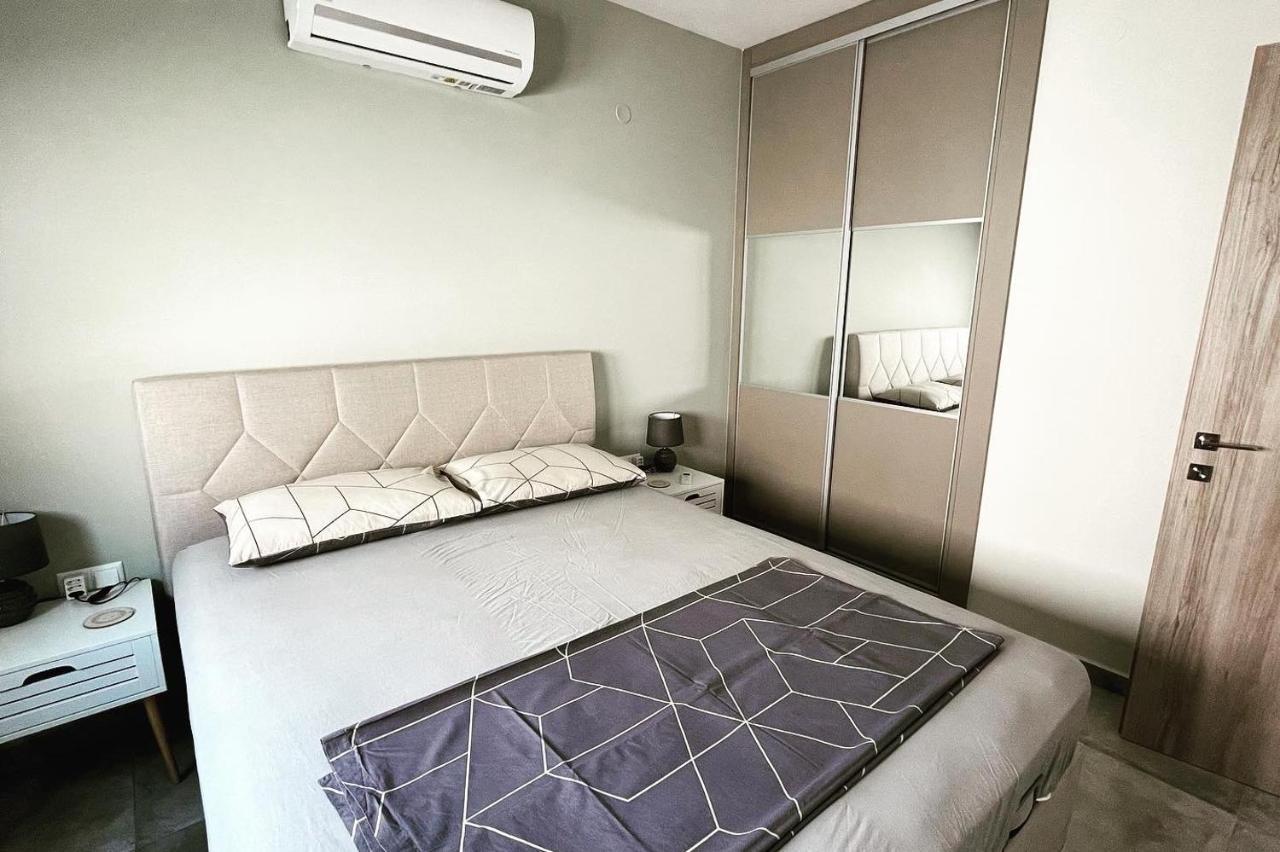 Thalassa Apartment Néa Péramos Εξωτερικό φωτογραφία